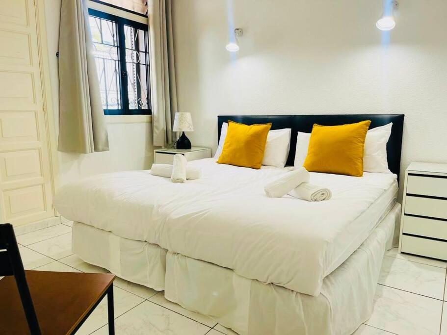 Comfy Home With Large Terrace Five Minutes From Ocean Los Cristianos  Esterno foto