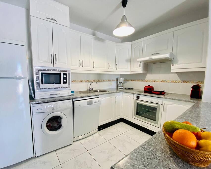 Comfy Home With Large Terrace Five Minutes From Ocean Los Cristianos  Esterno foto