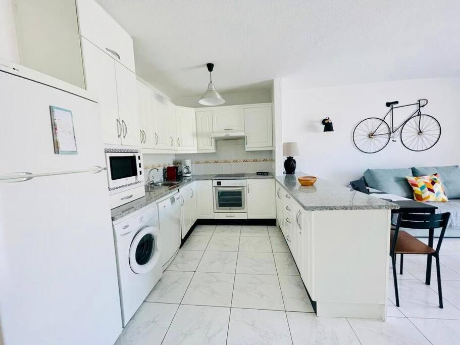Comfy Home With Large Terrace Five Minutes From Ocean Los Cristianos  Esterno foto
